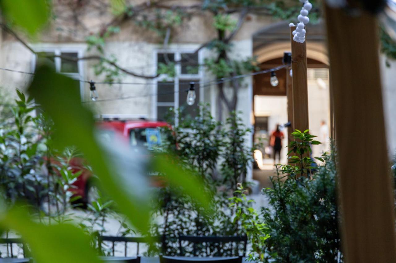 Family Deluxe A Stone Throw From The City Centre And Danube Vienna Exterior photo